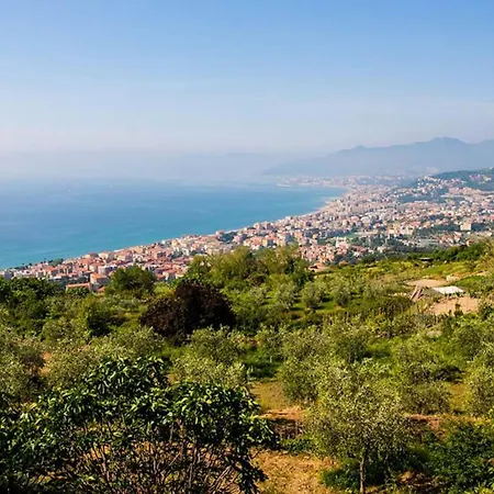 Agriturismo Rose Di Pietra 2 *