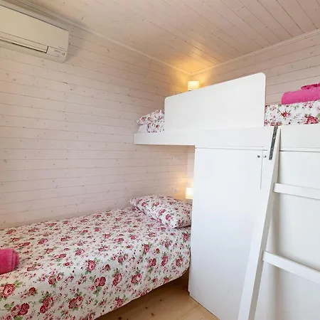 Agriturismo Rose Di Pietra 2 *